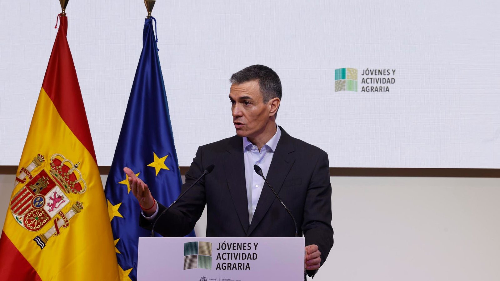 Pedro Sánchez planea favorecer el acceso de los jóvenes al sector agrario a través de la PAC.
