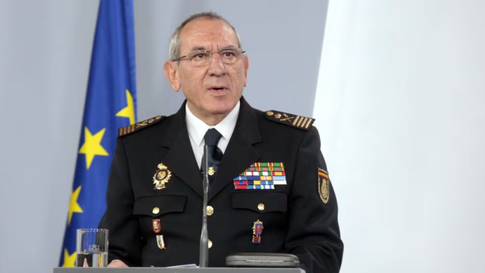 El número 2 de la Policía Nacional dimite mientras es investigado por una presunta agresión sexual.