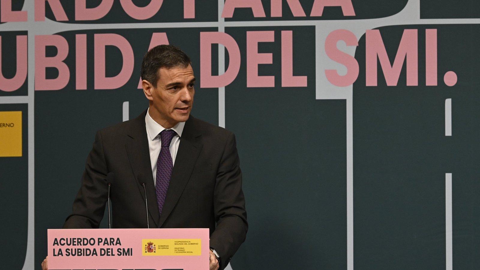 Pedro Sánchez sigue su cruzada contra las redes sociales: pide a la Fiscalía que investigue su uso de la IA.
