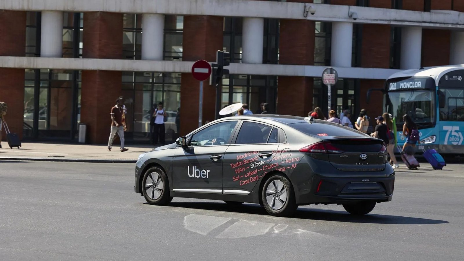 Es oficial: Uber traerá a España sus coches sin conductor durante este 2026.