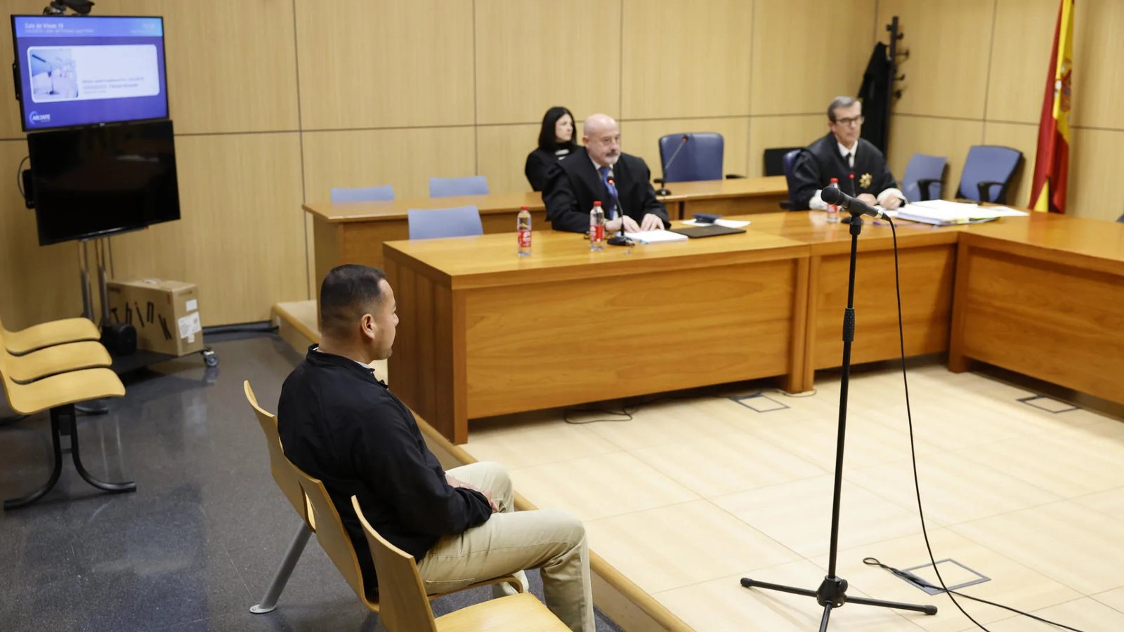 El acusado del asesinato del canónigo de Valencia es declarado culpable por un juzgado popular.