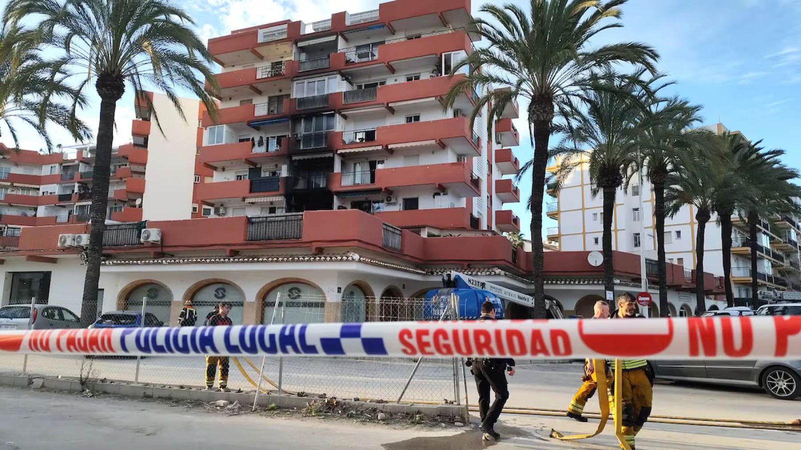 Dos personas pierden la vida en el incendio de su casa en Xàbia (Alicante).